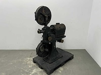 Bauer - decoratieve antieke bioscoop filmprojector - afbeelding 4 van  24