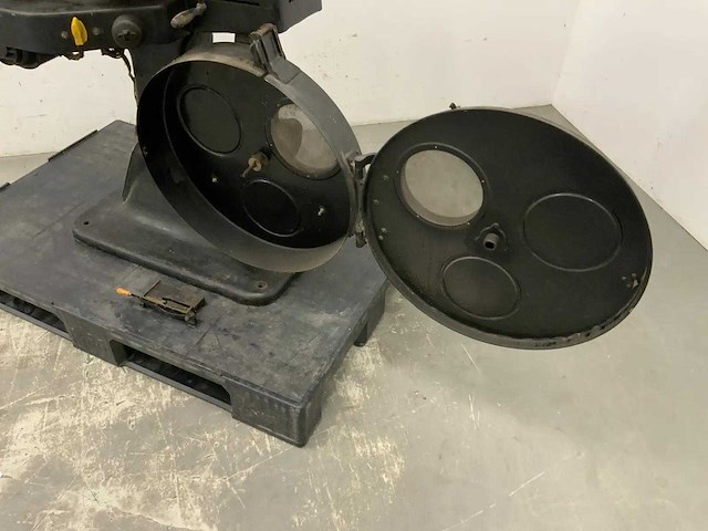 Bauer - decoratieve antieke bioscoop filmprojector - afbeelding 20 van  24