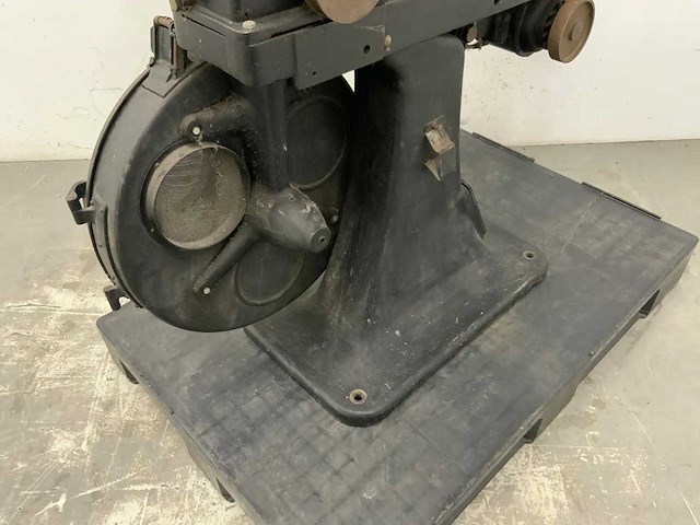 Bauer - decoratieve antieke bioscoop filmprojector - afbeelding 2 van  15