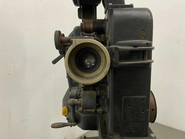 Bauer - decoratieve antieke bioscoop filmprojector - afbeelding 4 van  15