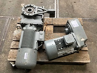 Bauer elektromotor met reductiekast (2x) - afbeelding 1 van  3