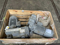 Bauer elektromotor met reductiekast (2x) - afbeelding 1 van  2