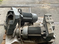 Bauer elektromotor met reductiekast (2x) - afbeelding 1 van  2