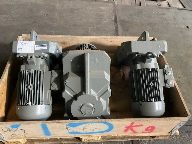 Bauer elektromotor met reductiekast (3x) - afbeelding 4 van  4