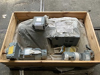 Bauer elektromotor met reductiekast (3x) - afbeelding 4 van  5