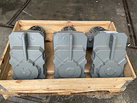 Bauer elektromotor met reductiekast (3x) - afbeelding 2 van  3