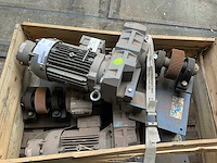 Bauer elektromotor met reductiekast (3x) - afbeelding 2 van  3