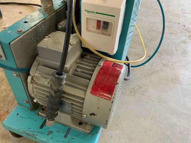 Bauer junior j3e luchtcompressor - afbeelding 6 van  10