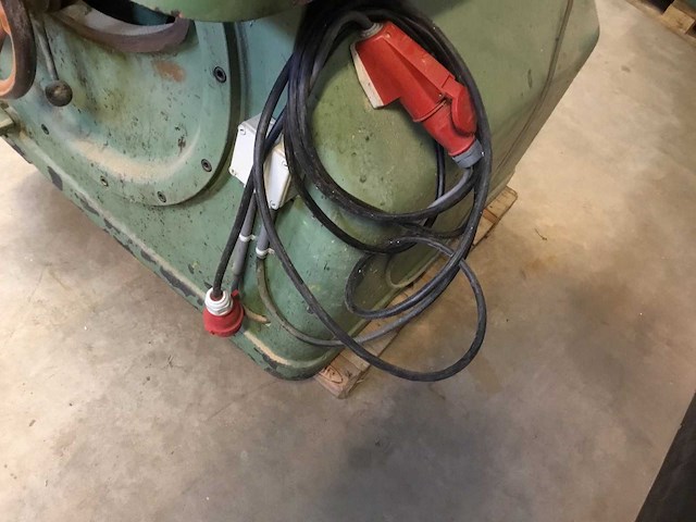 Bauerle fsm/2 kantelspilfreesmachines - afbeelding 2 van  10