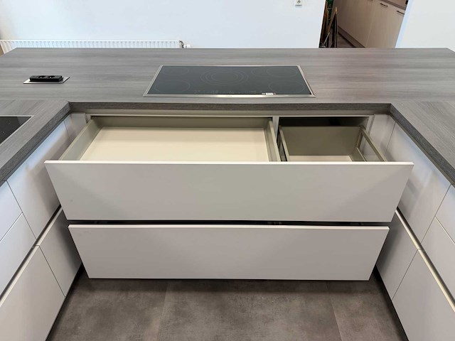 Bauformat - showroomkeuken met apparatuur - afbeelding 32 van  72