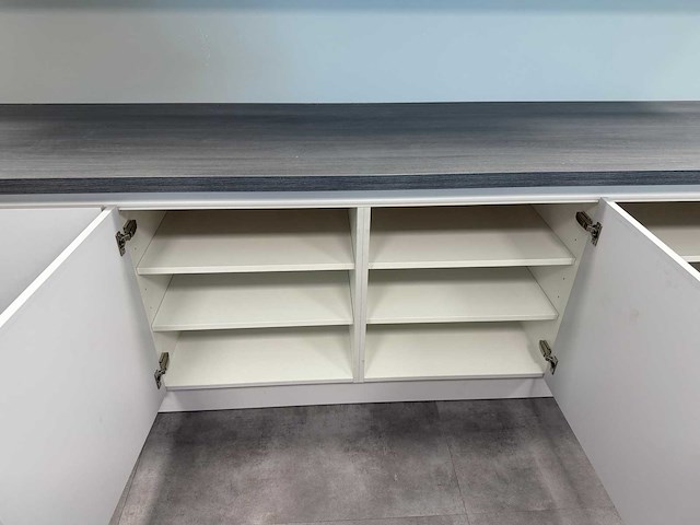 Bauformat - showroomkeuken met apparatuur - afbeelding 53 van  72