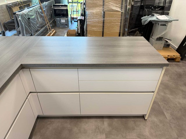 Bauformat - showroomkeuken met apparatuur - afbeelding 26 van  61