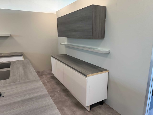 Bauformat - showroomkeuken met apparatuur - afbeelding 36 van  61