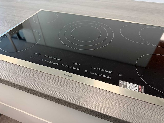 Bauformat - showroomkeuken met apparatuur - afbeelding 57 van  61