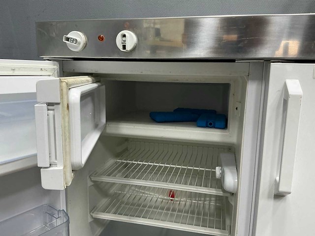 Bauknecht - mkv 1117-r - mini keuken - afbeelding 8 van  17