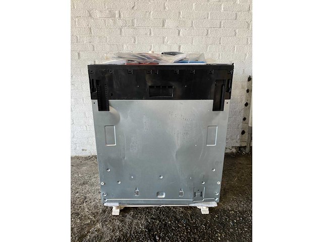 Bauknecht b7i hf60 tuc inbouw vaatwasser | autodeur opening | besteklade| energielabal a - afbeelding 2 van  5