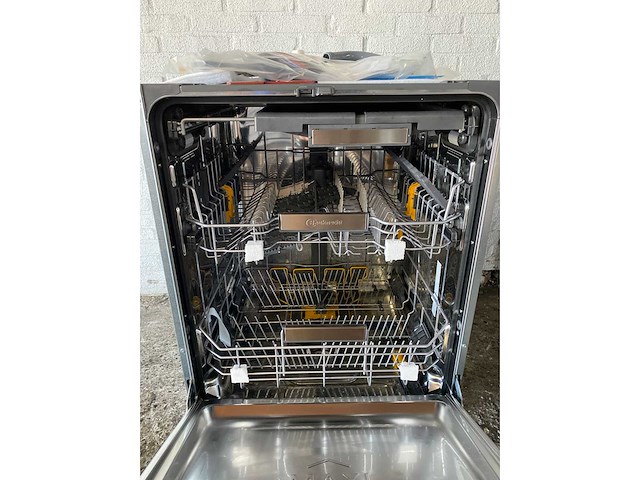 Bauknecht b7i hf60 tuc inbouw vaatwasser | autodeur opening | besteklade| energielabal a - afbeelding 4 van  5