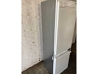 Bauknecht bkgil 178f12 koel-vriescombinatie ingebouwd 268 l wit - afbeelding 2 van  5