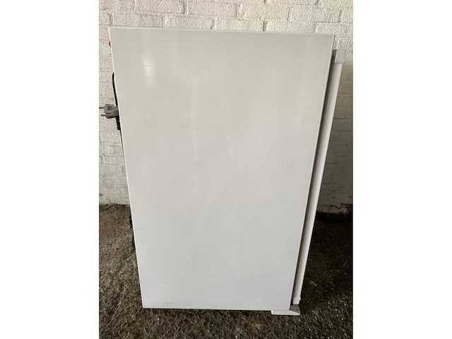 Bauknecht bksi 9gf2, 110 l, vrijstaand, e, 35 db, n-t, 2,6 kg/24u - afbeelding 2 van  6