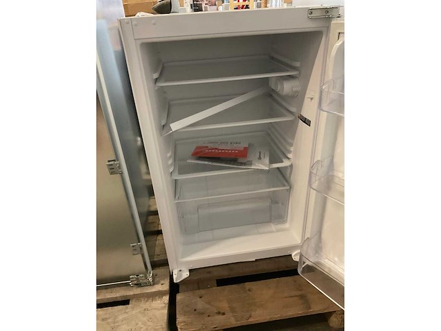 Bauknecht ksi 9vs1 inbouwkoelkast - afbeelding 2 van  4