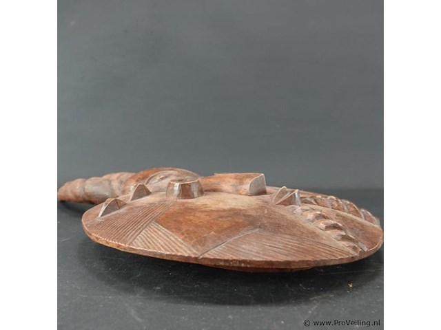 Baule goli houten masker . uit ivoorkust. - afbeelding 3 van  5
