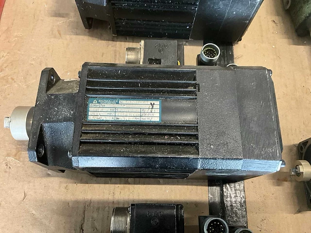 Baumuller partij servo-motoren - afbeelding 4 van  8