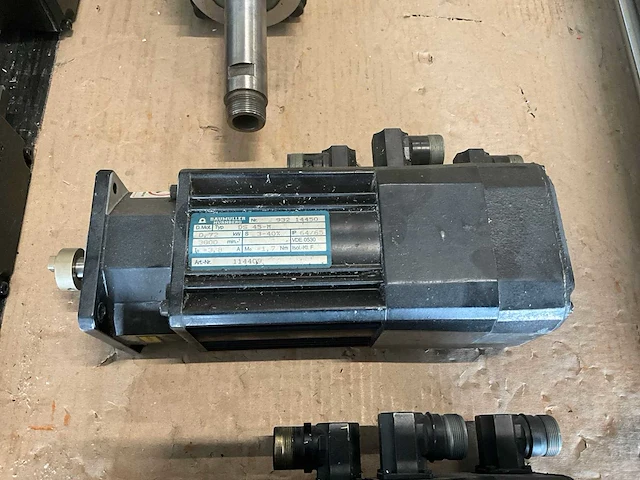 Baumuller partij servo-motoren - afbeelding 7 van  8