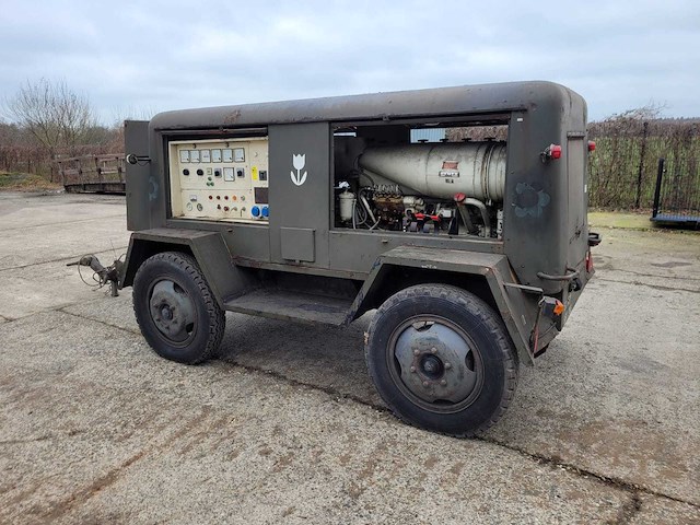 Bauscher stroomgenerator 60kva (ex army) - afbeelding 23 van  25