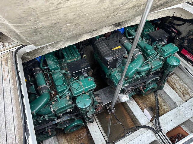 Bavaria - bmb29dc - motorjacht - afbeelding 6 van  14