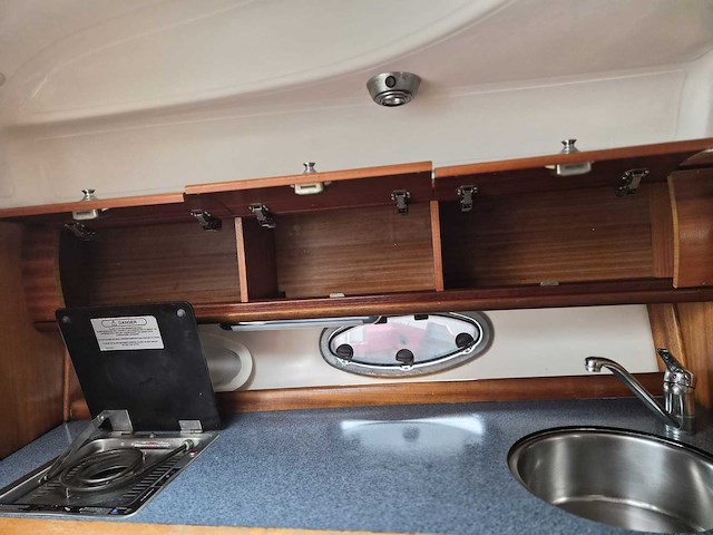 Bavaria - bmb29dc - motorjacht - afbeelding 18 van  25