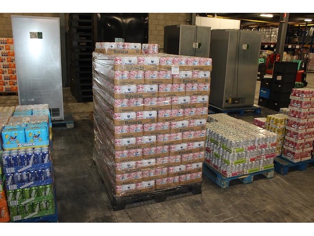 Bavaria 0,0 fruity rose. 440 sixpacks. 2640 blikken. tht 1-2025. bod is inclusief 396 euro statiegeldwaarde - afbeelding 2 van  3