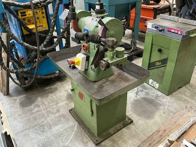 Bayer spiras6000n werkbankslijpmachine - afbeelding 3 van  9