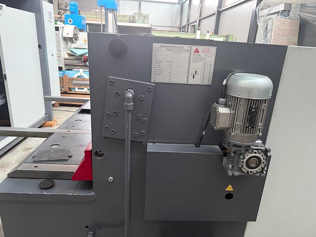 Baykal - 2021 - hgl 2606 - cnc guillotineschaar - afbeelding 5 van  11