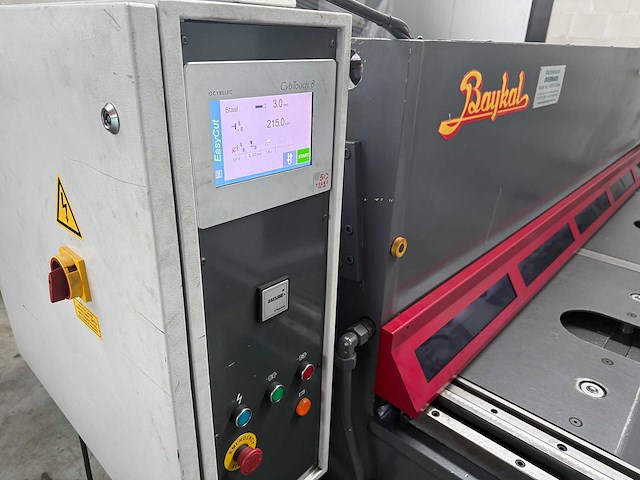 Baykal - 2021 - hgl 2606 - cnc guillotineschaar - afbeelding 9 van  11