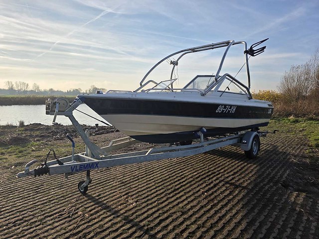 Bayliner - 1950 capri - speedboot - met vlemmix boot trailer - afbeelding 10 van  29