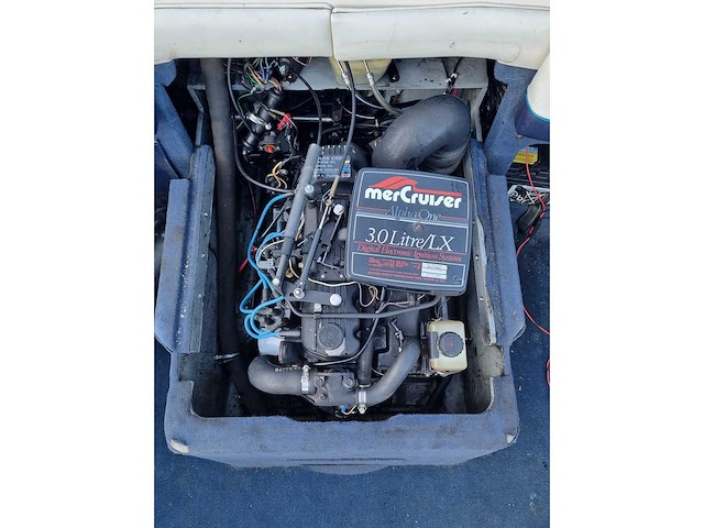 Bayliner - 1950 capri - speedboot - met vlemmix boot trailer - afbeelding 19 van  29