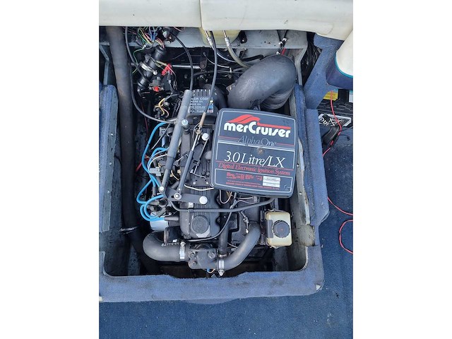 Bayliner - 1950 capri - speedboot - met vlemmix boot trailer - afbeelding 22 van  29