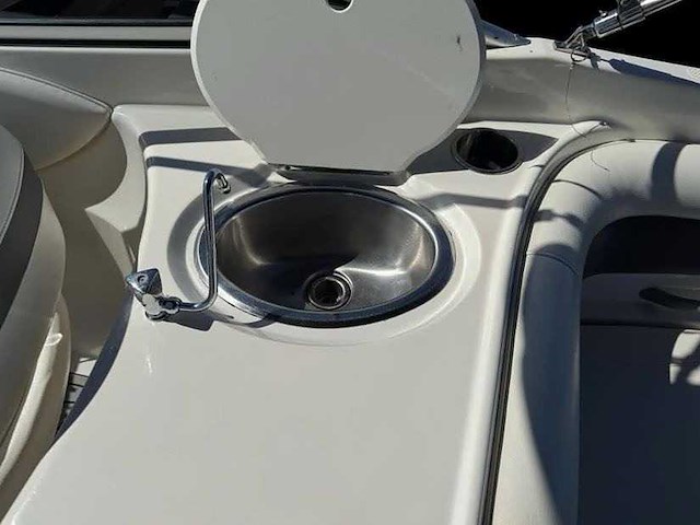 Bayliner - 245 bowrider - v8 - 2009 - cruiser - boot + vlemmix trailer 2023 - vaarklaar - afbeelding 2 van  20