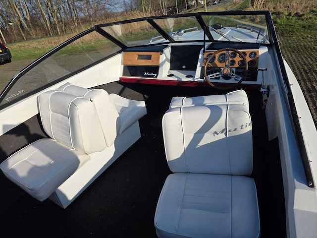 Bayliner - mutiny 140 pk - speedboot inclusief magic tilt trailer - afbeelding 29 van  41
