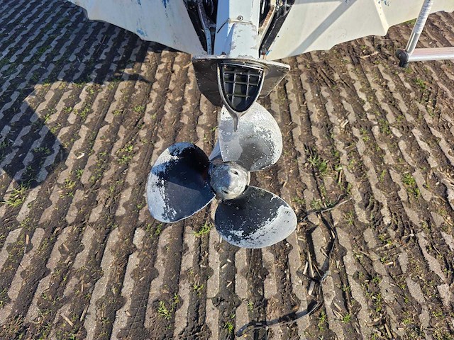 Bayliner - mutiny 140 pk - speedboot inclusief magic tilt trailer - afbeelding 40 van  41