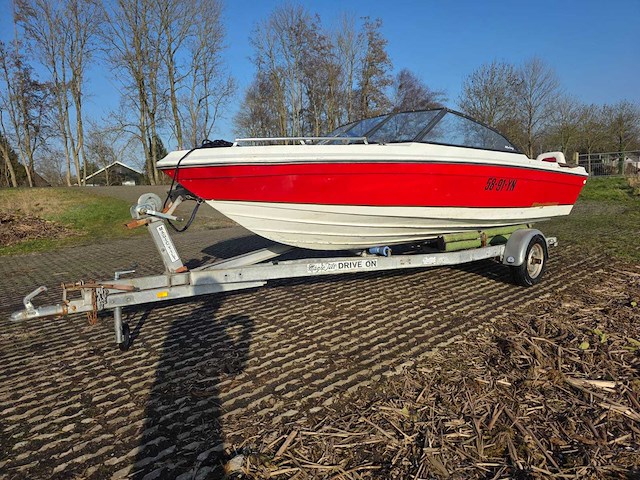 Bayliner - mutiny 140 pk - speedboot inclusief magic tilt trailer - afbeelding 4 van  41