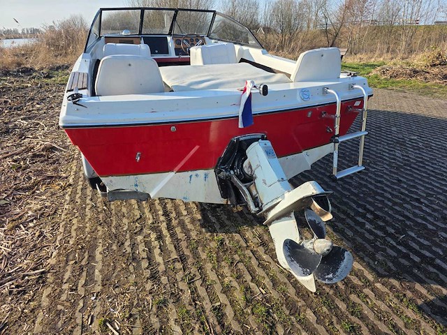Bayliner - mutiny 140 pk - speedboot inclusief magic tilt trailer - afbeelding 8 van  41