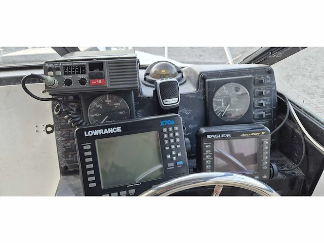 Bayliner - trophy - console boat and fishing boat - 1991 - afbeelding 8 van  24