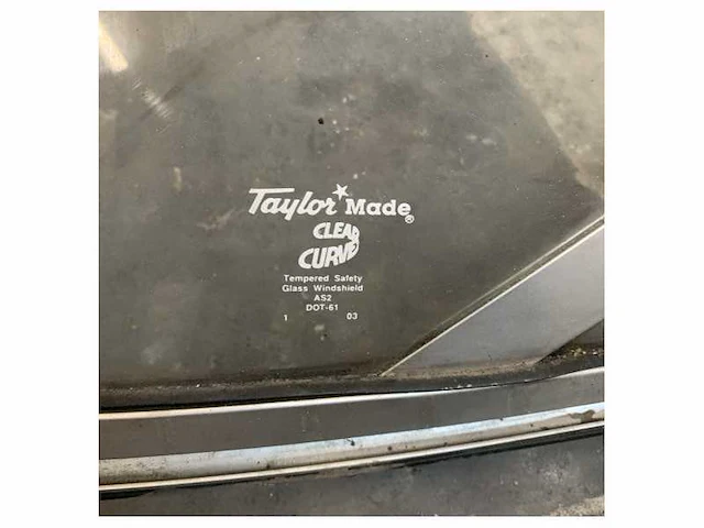 Bayliner 265 2004 windshield front window stern side - afbeelding 4 van  5
