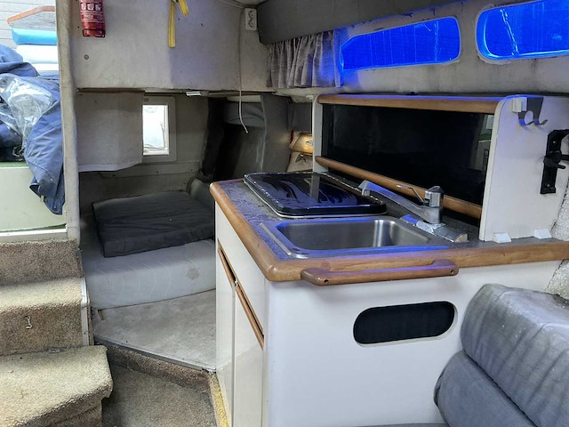 Bayliner 460 7.5 v8 ciera speedboot - afbeelding 17 van  25