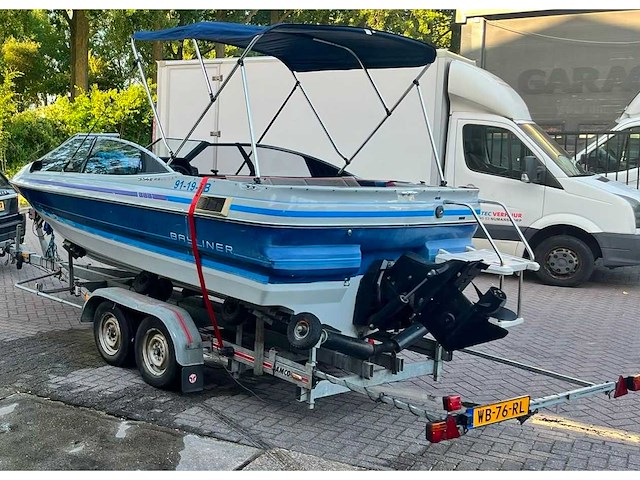 Bayliner capri inboard motor met trailer, wb-76-rl - afbeelding 2 van  3