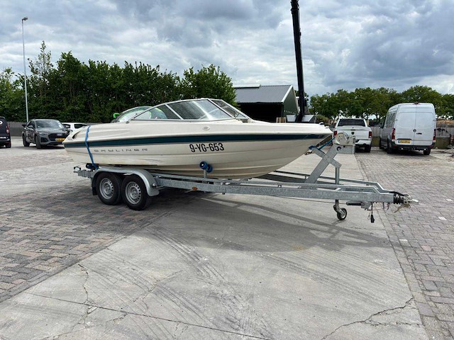 Bayliner capri speedboot sportboot - afbeelding 12 van  21