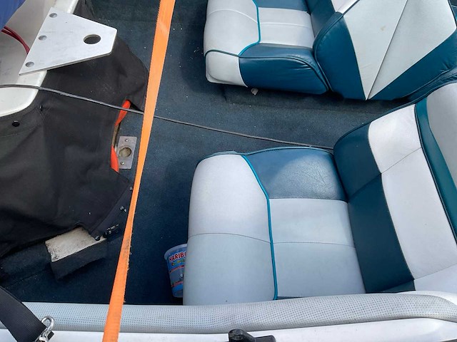 Bayliner capri speedboot - afbeelding 4 van  24