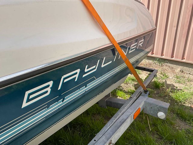 Bayliner capri speedboot - afbeelding 15 van  24
