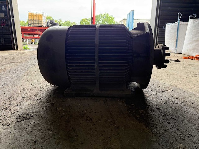 Bbc - brown boveri - zware iec elektromotor - afbeelding 4 van  9